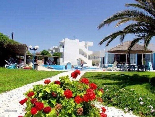 Property grounds - Blue Jay Beach (MARMARI)