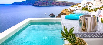 Kaleidoscope Cave Houses Oia