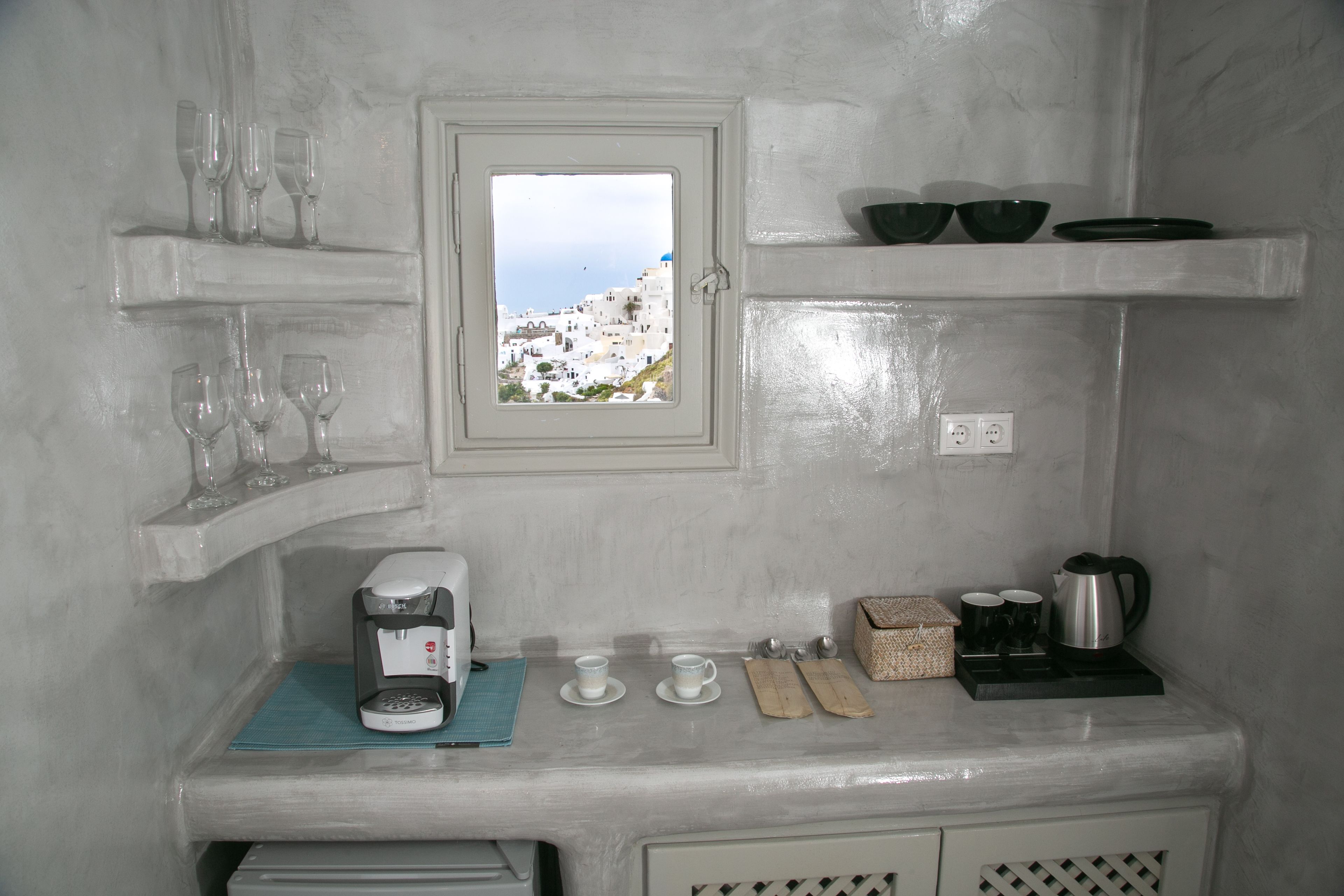 superior suite, 1 king bed, jetted tub, sea view (blue sky) | living area | 32-inch flat-screen tv with satellite channels, tv