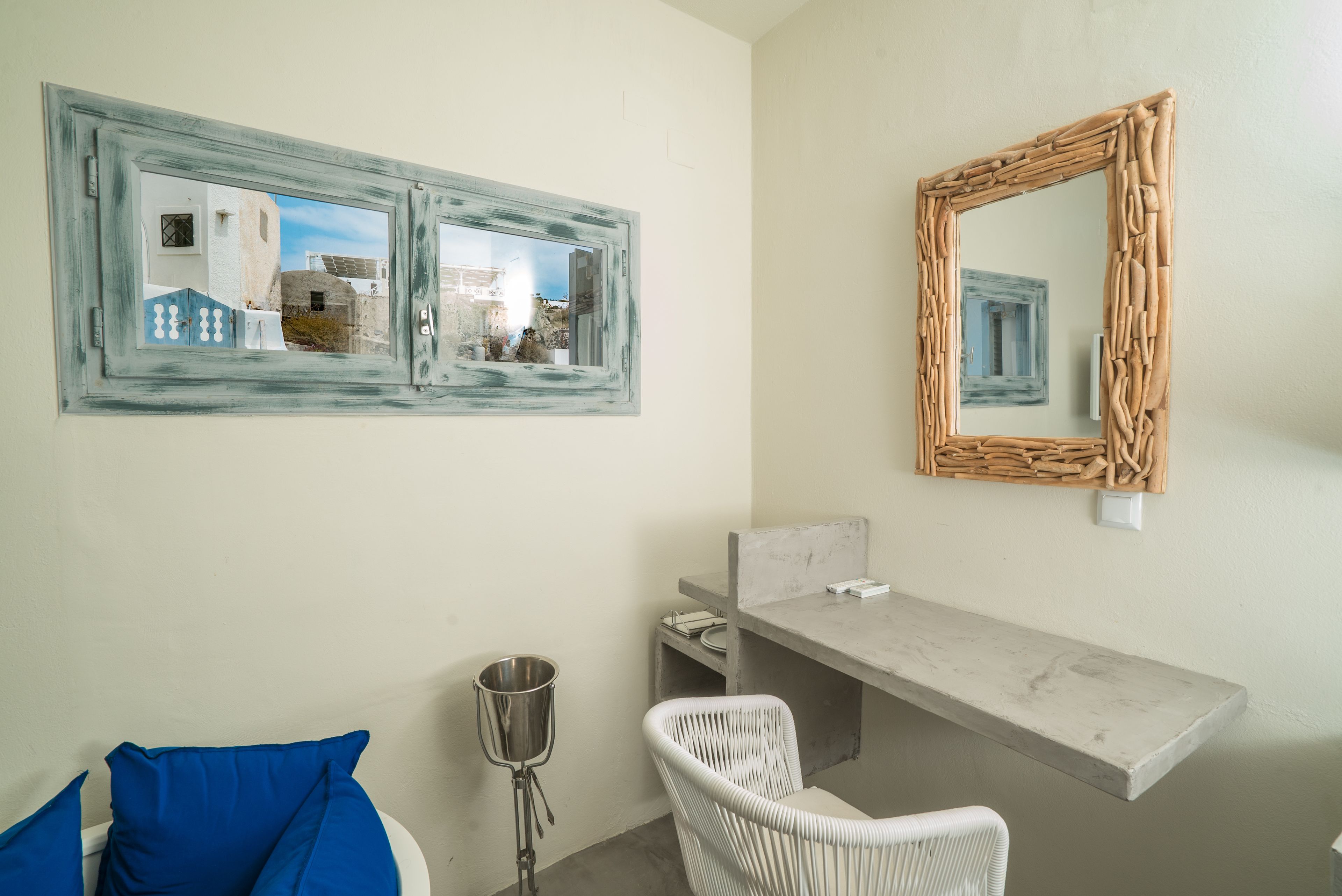 superior studio, jetted tub | 2 bedrooms, in-room safe, soundproofing, iron/ironing board