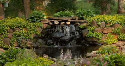 The Oakwood Inn – Adults Only