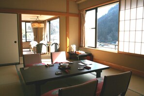 Dining - Tsuetate Keiryu No Yado Daishizen (Oguni)