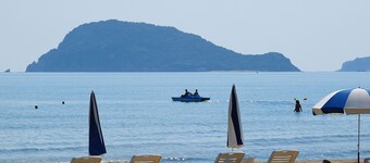 Andreolas Beach Hotel