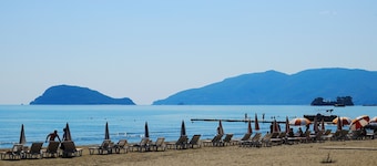 Andreolas Beach Hotel