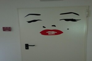 Interior detail - Merylinn Guest House (Battipaglia)