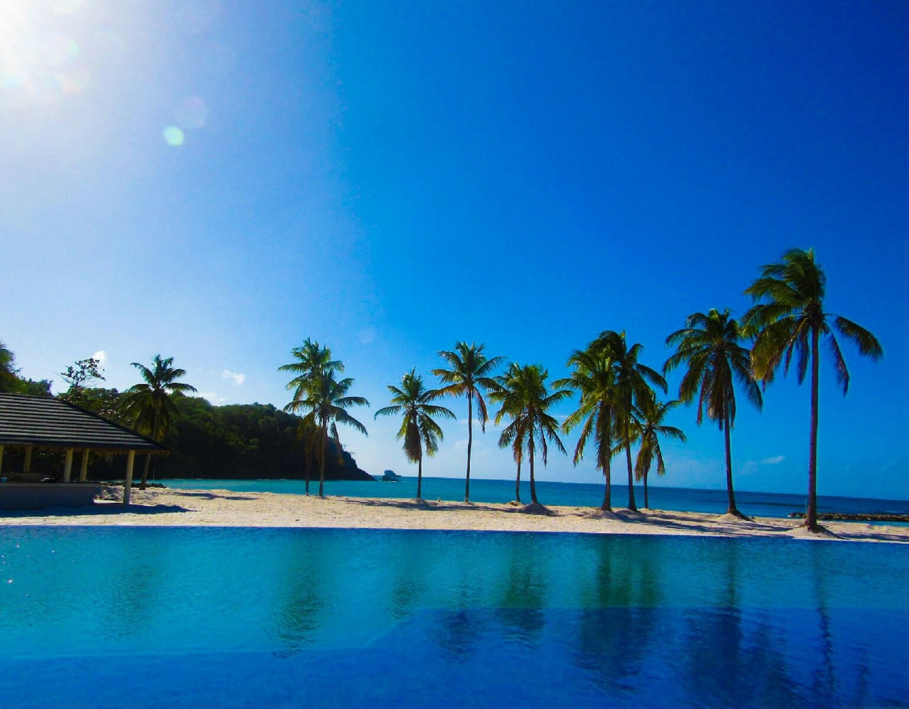 4 outdoor pools