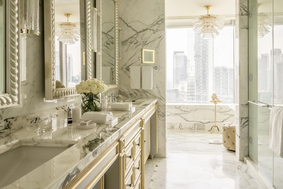 separate bathtub and shower, deep-soaking bathtub, rainfall showerhead