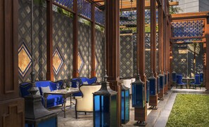 Frukost, lunch och middag serveras