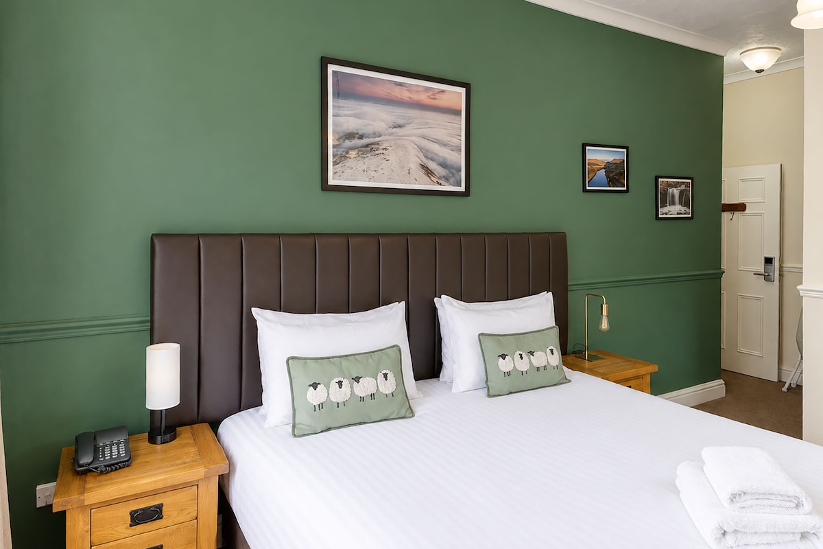 Standard Double or Twin Room | Desk, iron/ironing board, cribs (free), rollaway beds (surcharge)