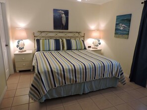 Condo, 1 Bedroom, Kitchen | Premium bedding, iron/ironing board, free WiFi - Natures Landing Condominiums (Cedar Key)