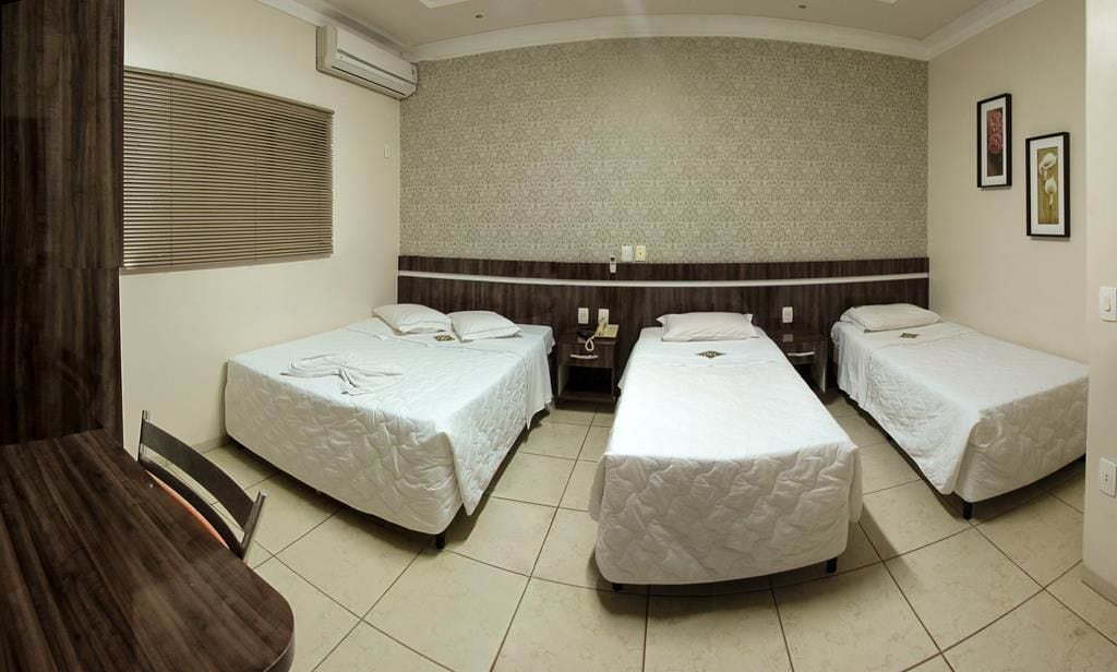 executive room | 1 bedroom, minibar, desk, iron/ironing board