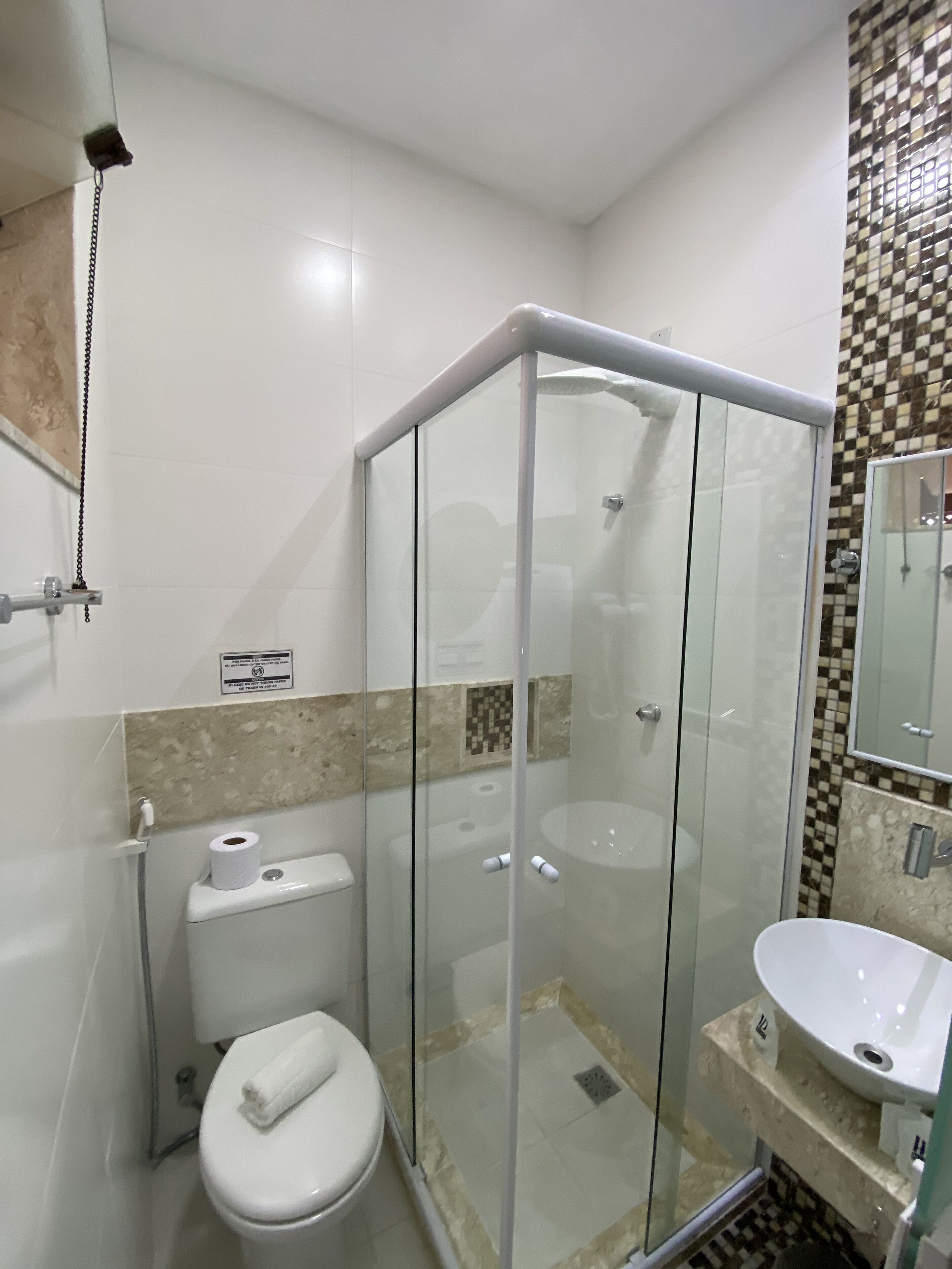 triple room | minibar, in-room safe, blackout curtains, iron/ironing board