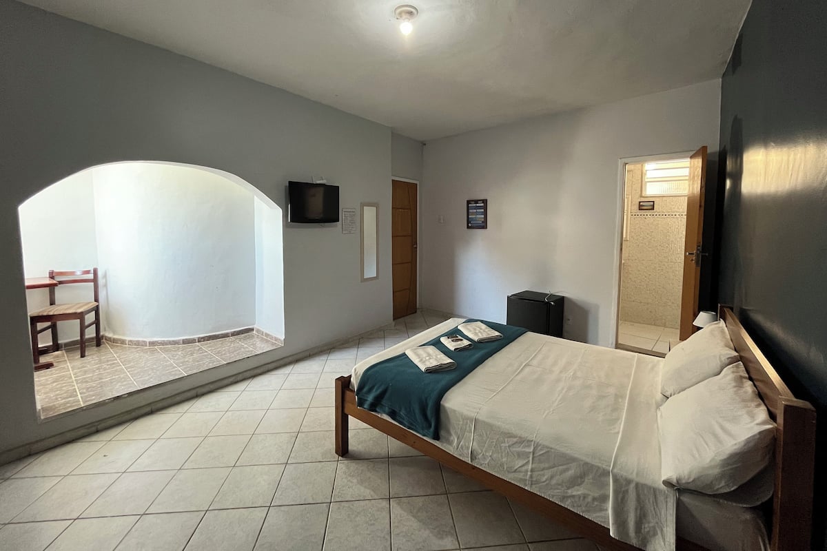 Chambre Triple (With Air Conditioning) | Minibar, Wi-Fi gratuit, draps fournis