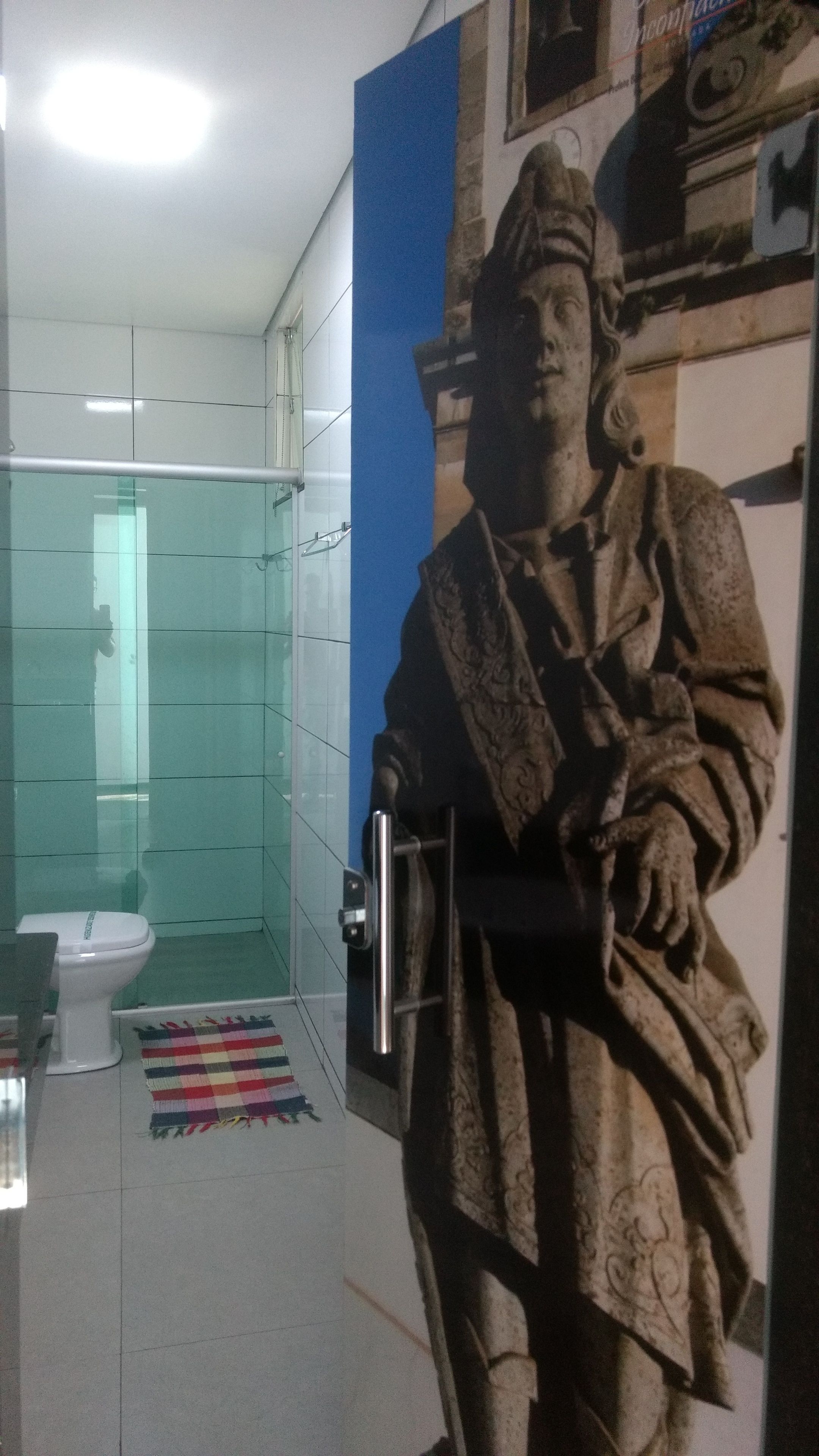 superior room | bathroom | shower, hydromassage showerhead, free toiletries, towels