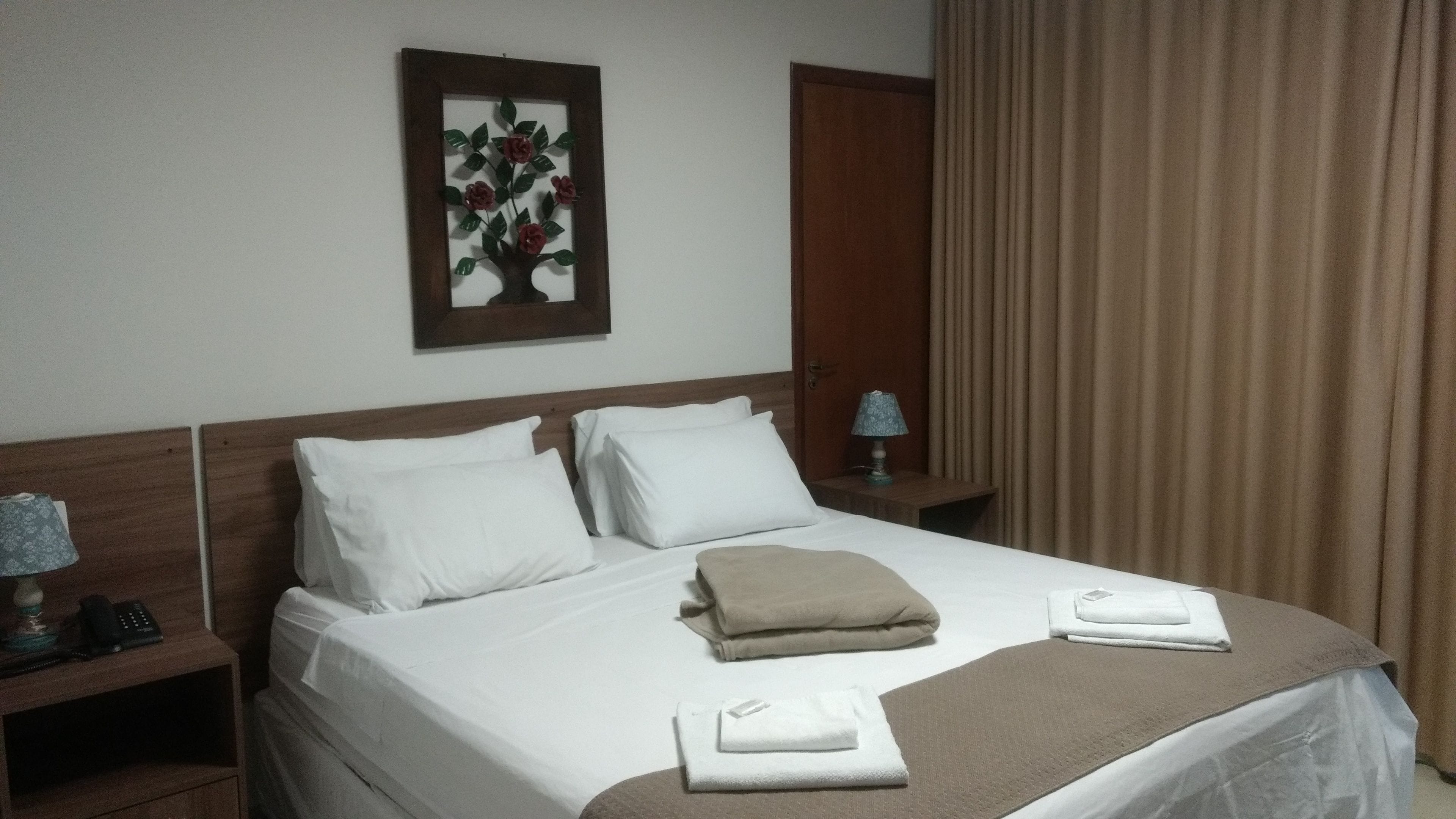 standard room | minibar, blackout curtains, iron/ironing board, free cots/infant beds