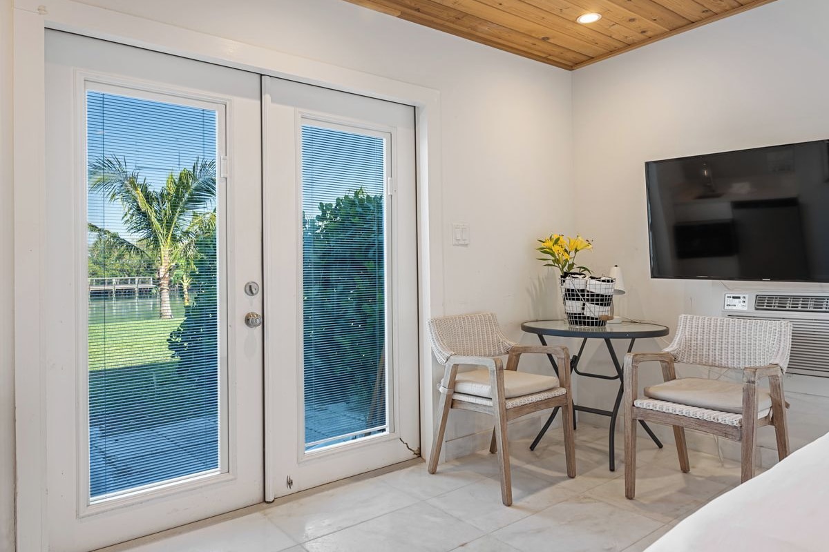 Modern Waterfront Studio | Terrasse/patio