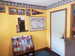 Reception hall - Norwalk Inn (Norwalk)