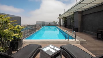 Outdoor pool, pool loungers