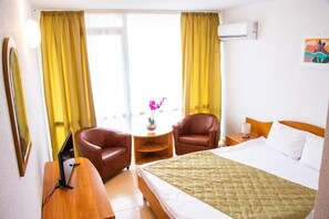 Room - Mures Saturn (Saturn)