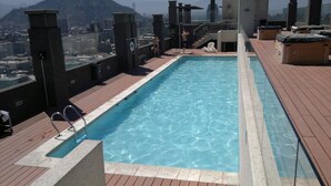 Seasonal outdoor pool - Paseo Huérfanos El Sol (Santiago)