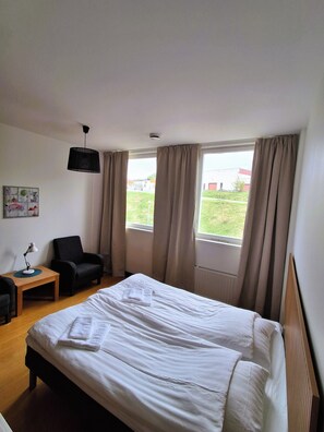 Family Room | Free cribs/infant beds, rollaway beds, free WiFi, bed sheets - Vimmerby Bed & Breakfast (Vimmerby)