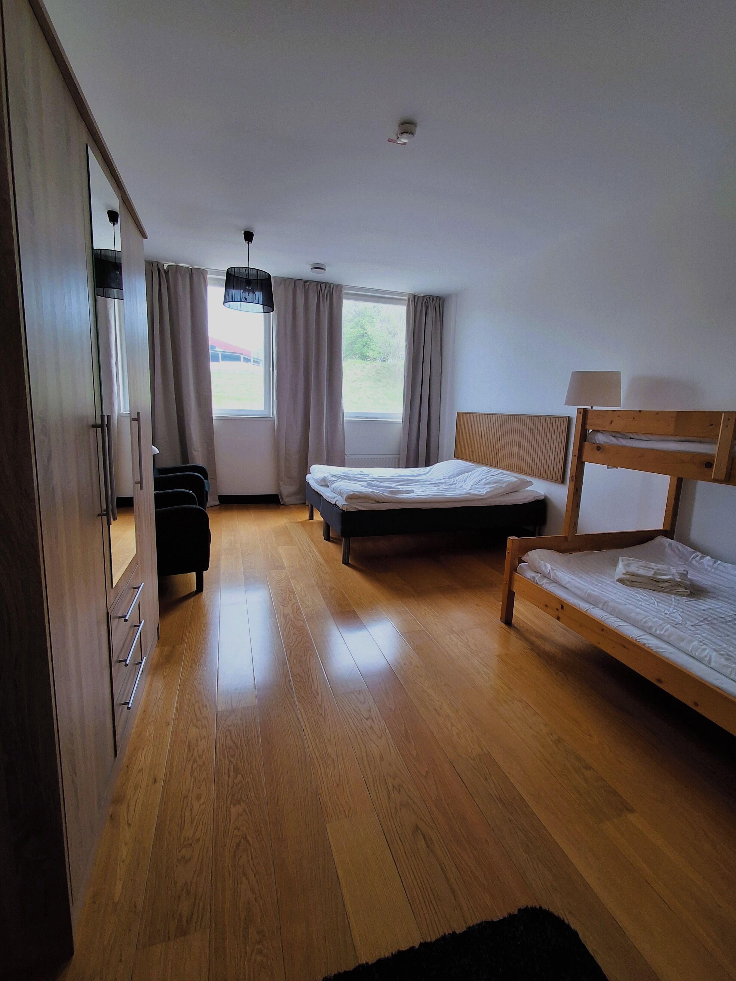 Family Room | Free cribs/infant beds, rollaway beds, free WiFi, bed sheets
