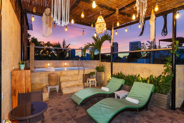 Outdoor pool - Hotel Boutique Casa Isabel (Cartagena)