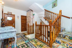Handrails in stairways