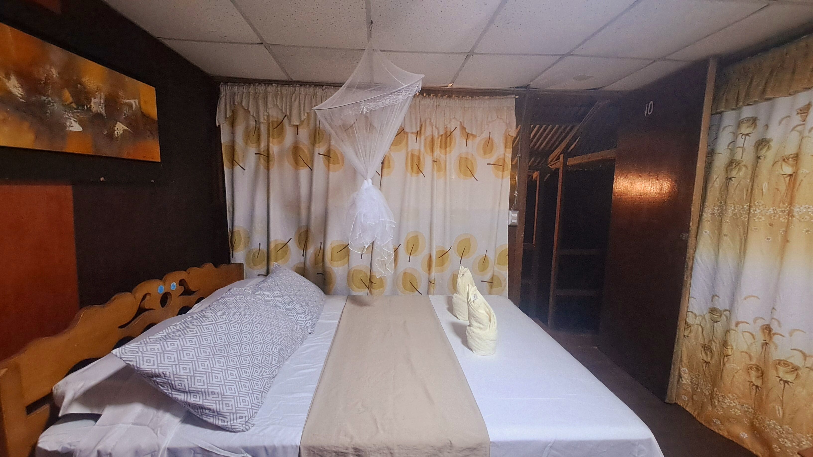 Chambre Simple, patio, vue fleuve