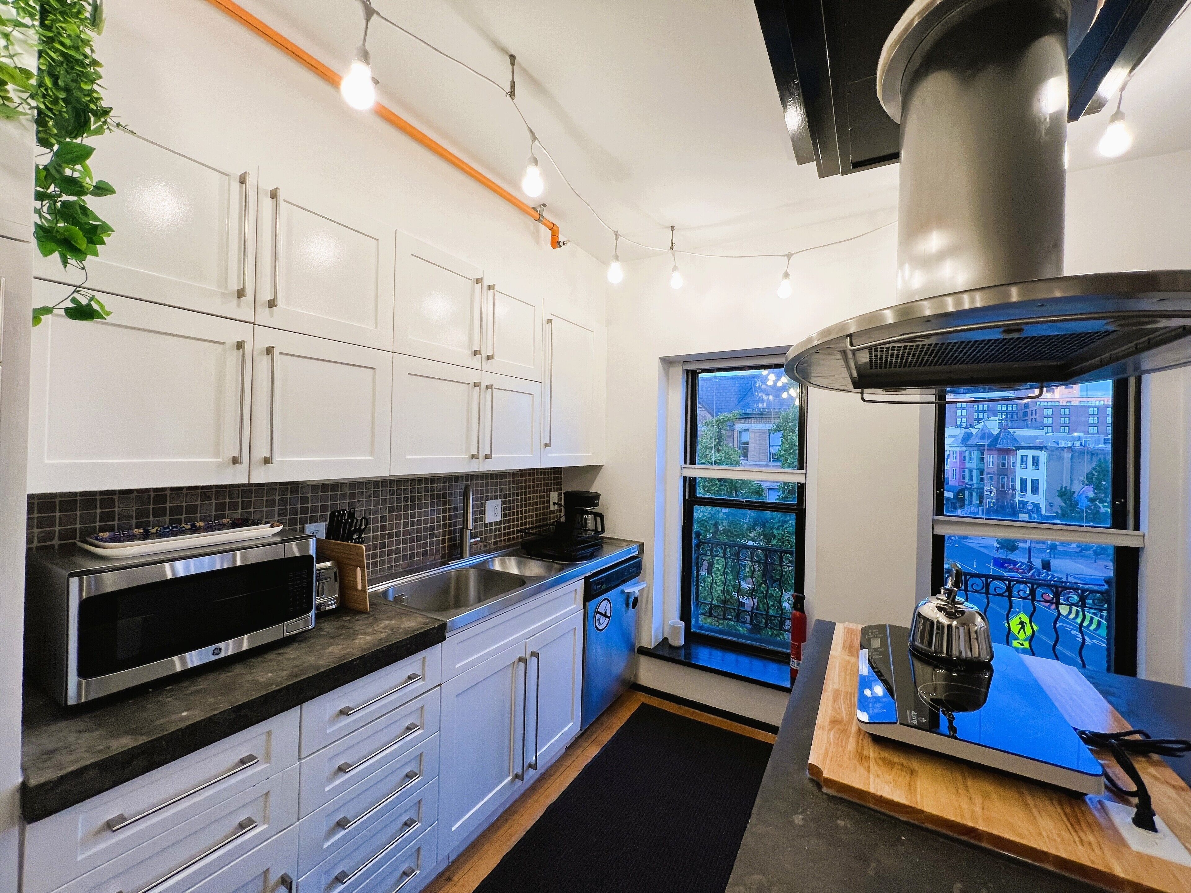 Photo - HighRoad Washington DC