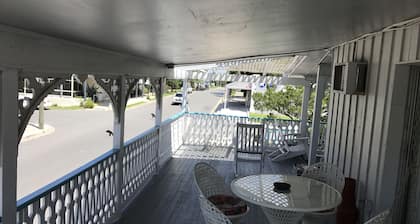 Cedar Inn