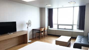 Double Room | Premium bedding, down comforters, individually decorated