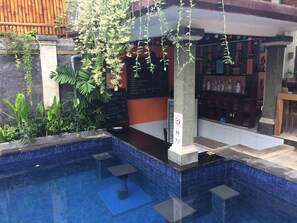 Poolside bar