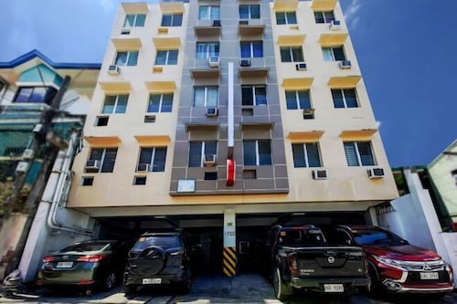 Vaccinated Staff- 858 City Stay Inns Bgc Nuevo