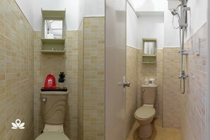 Room, 1 Bedroom | Desk, rollaway beds, free WiFi, bed sheets - Vaccinated Staff- 858 City Stay Inns Bgc Nuevo (Makati)