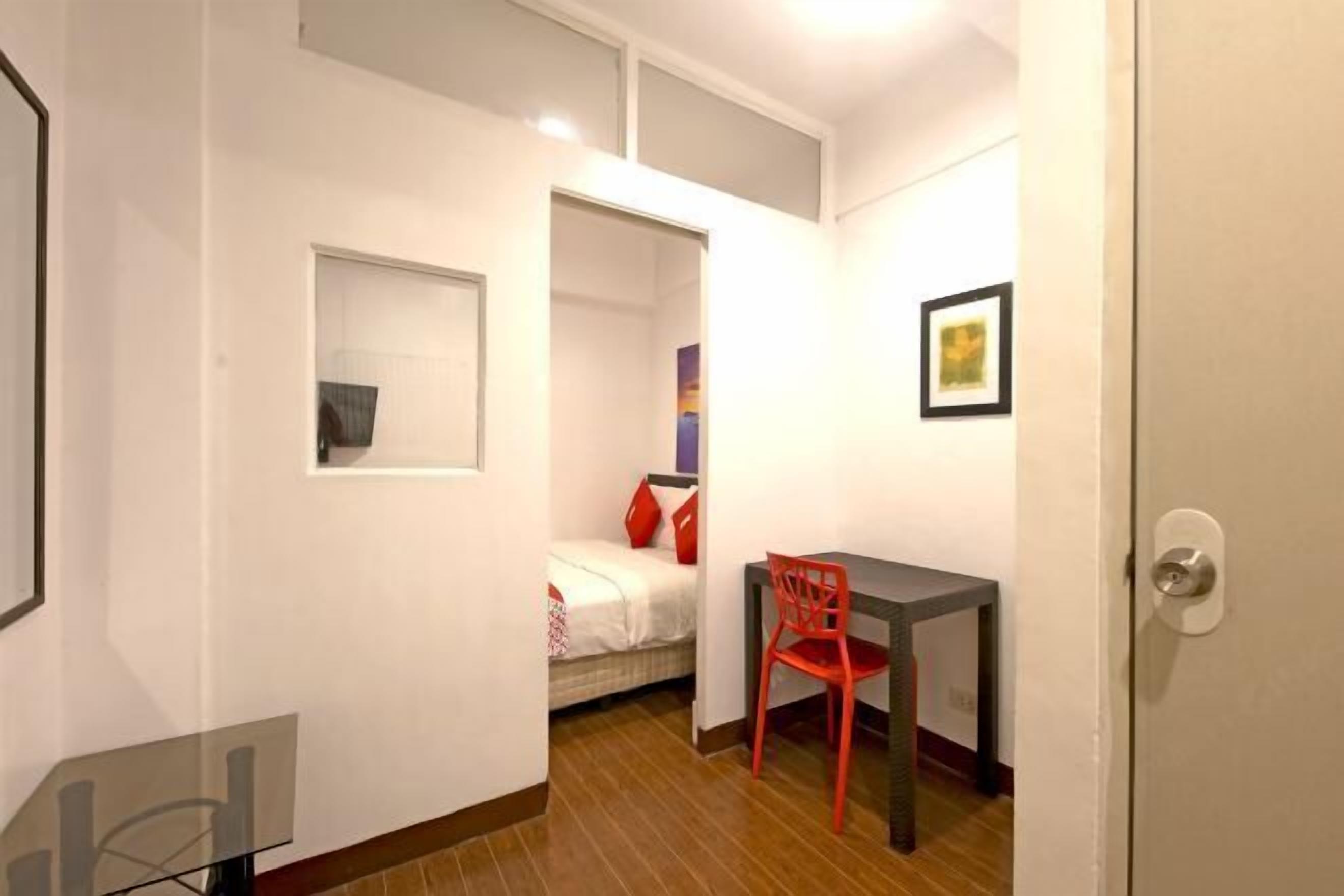 Desk, rollaway beds, free WiFi, bed sheets