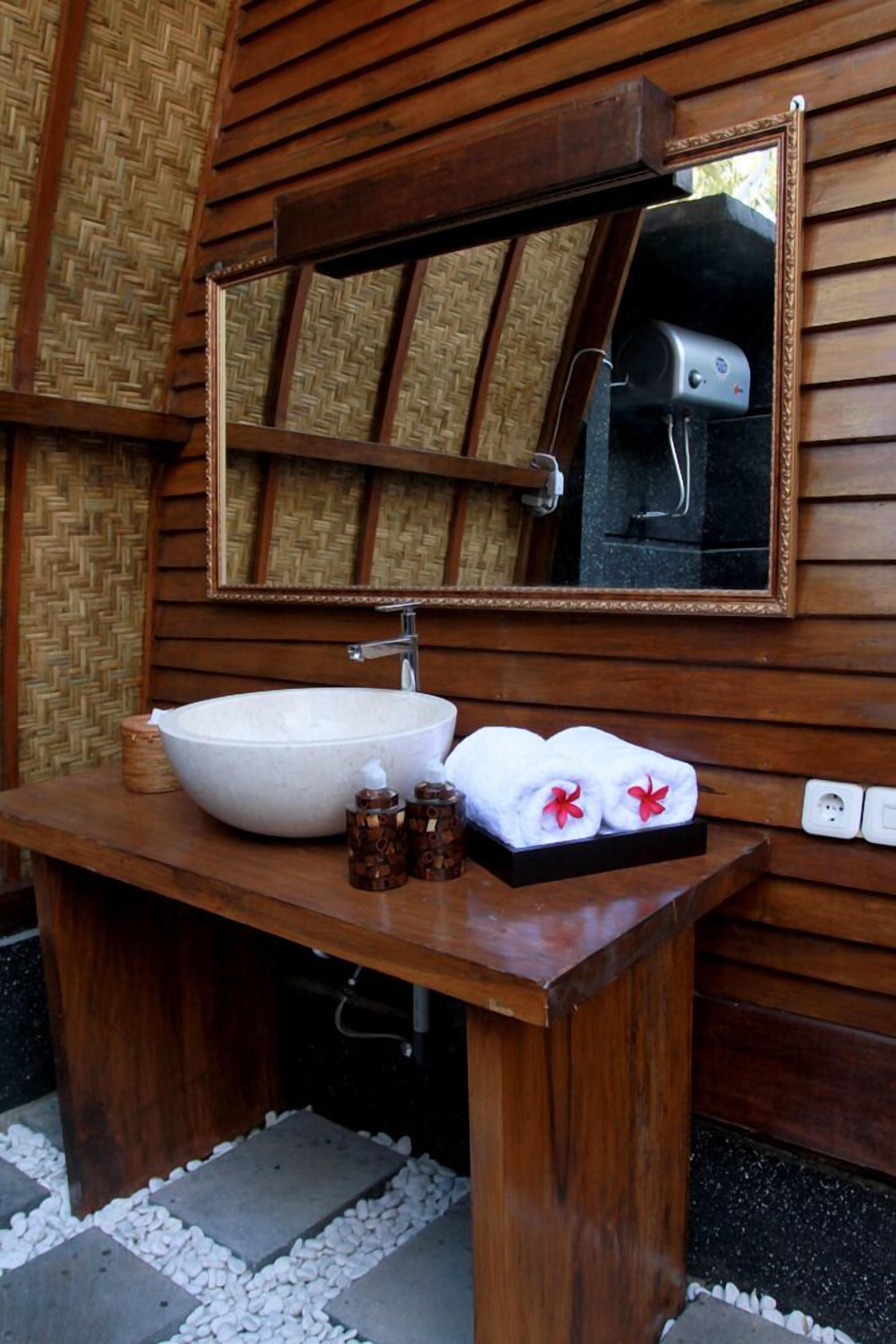 Bathroom sink