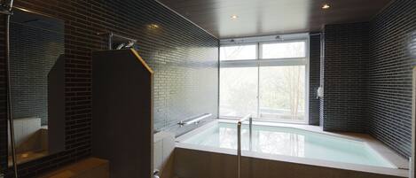 Suối nước nóng