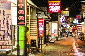 Exterior - Budhi Beach Inn (Kuta)