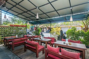 Buffet - Puri Mango Hotel (Denpasar)