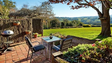 Cottage, Mountain View | Terrace/patio