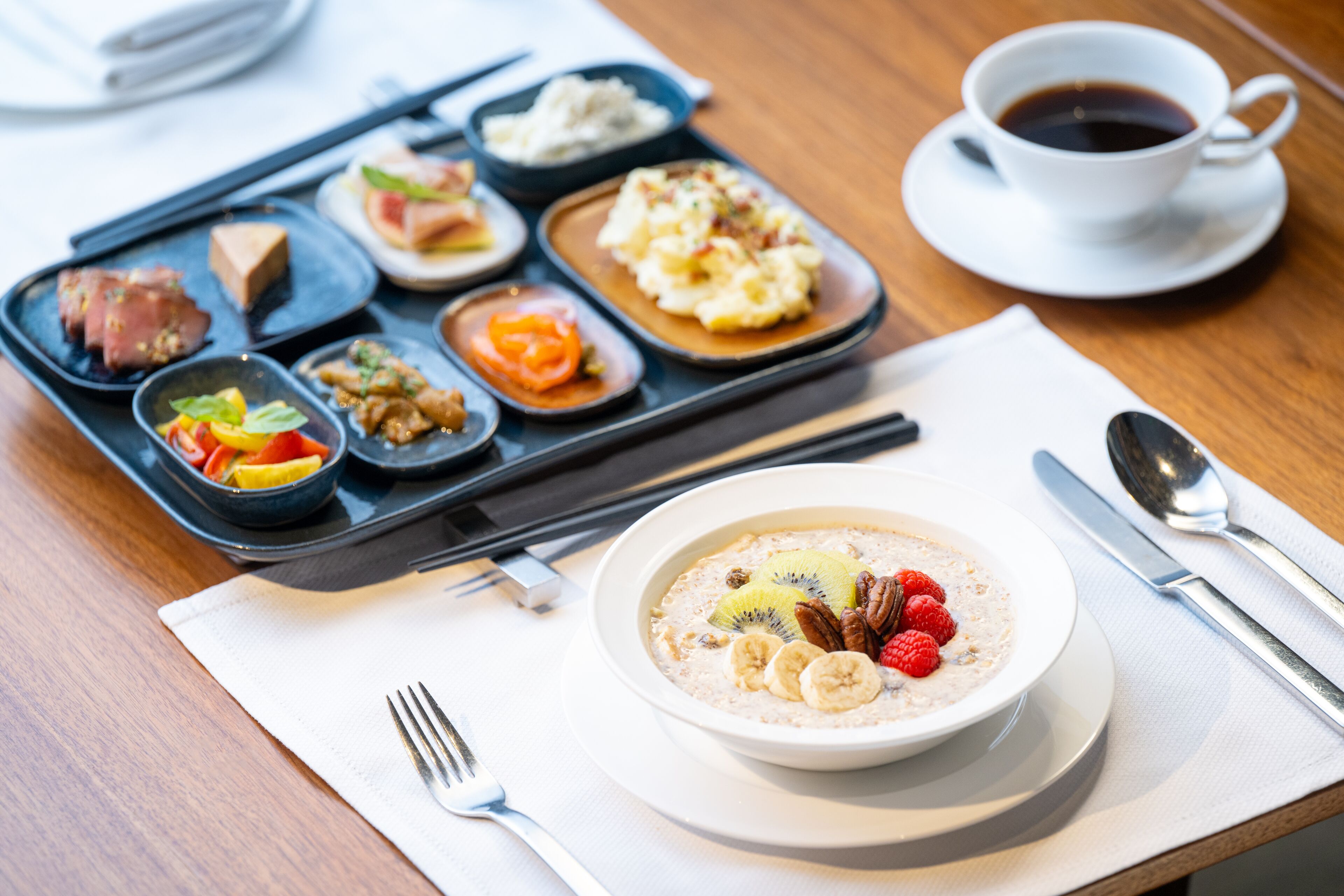 Full breakfast for a fee on weekends