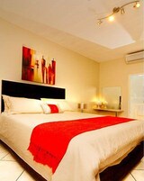 Mini Apartment | Desk, iron/ironing board, free WiFi, bed sheets