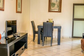 Familie appartement | Dineren op de kamer