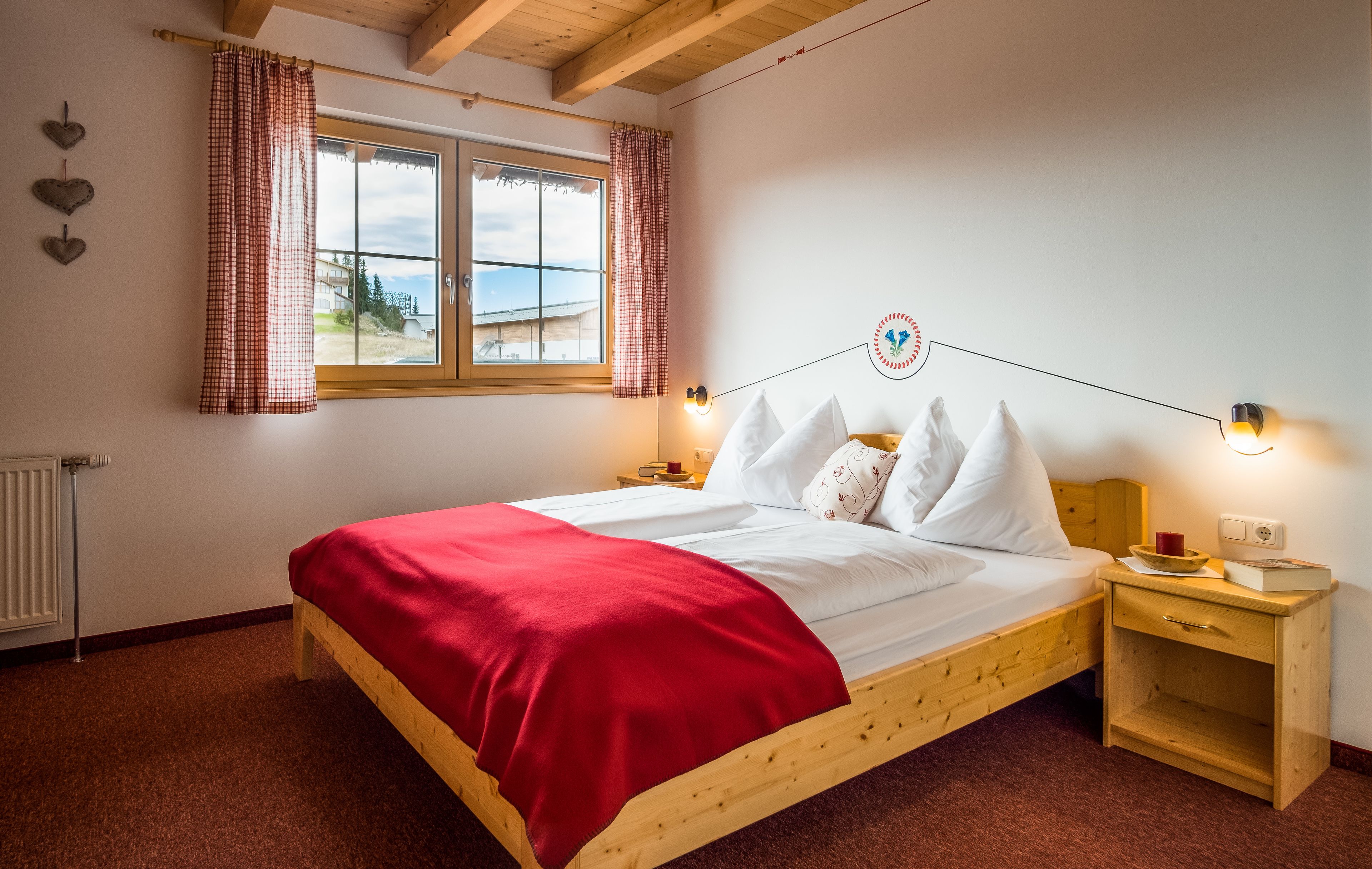 Superior-Apartment, 3 Schlafzimmer (Edelweiss) | 1 Schlafzimmer, Schreibtisch, kostenloses WLAN, Bettwäsche