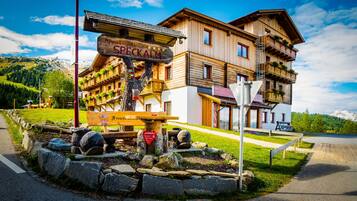 Façade de lâhĂ©bergement