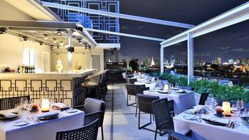 Daily buffet breakfast (THB 450 per person)