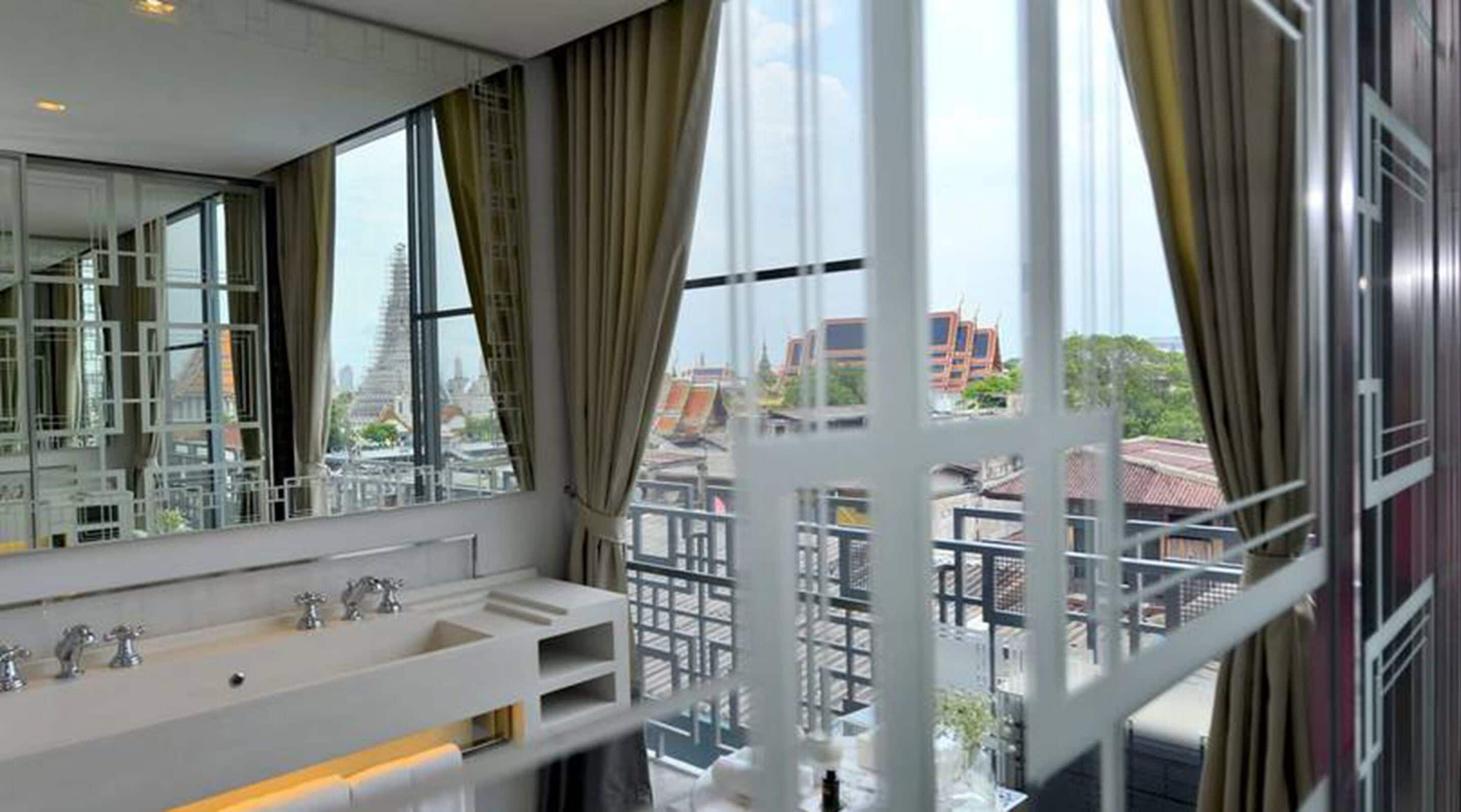 riva arun premium jacuzzi suite | bathroom sink