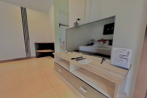 Deluxe Double Room | In-room safe, desk, free WiFi, bed sheets - The Shore Samui (Koh Samui)