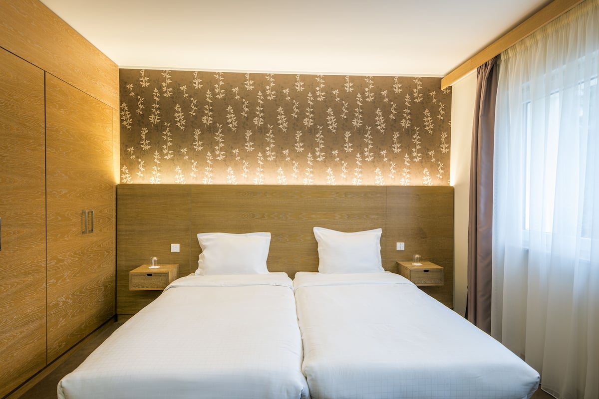 Standard Triple Room, Multiple Beds, Mountain View